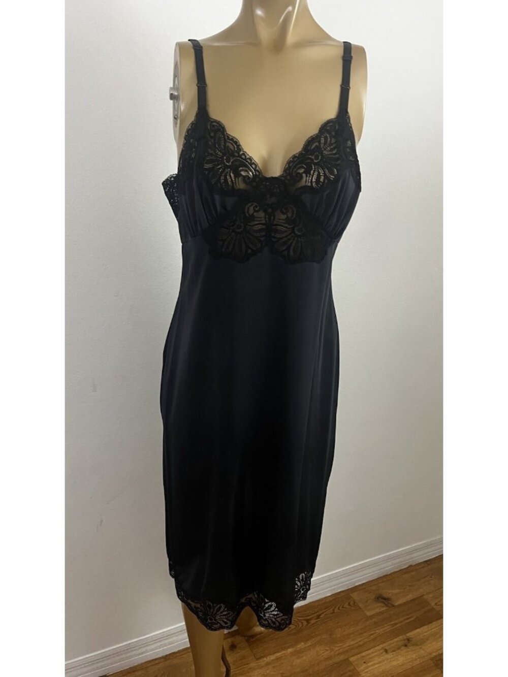 Vintage Shadowline Women's 36 Black Full Slip Nylon Lace Trim Adj Straps USA